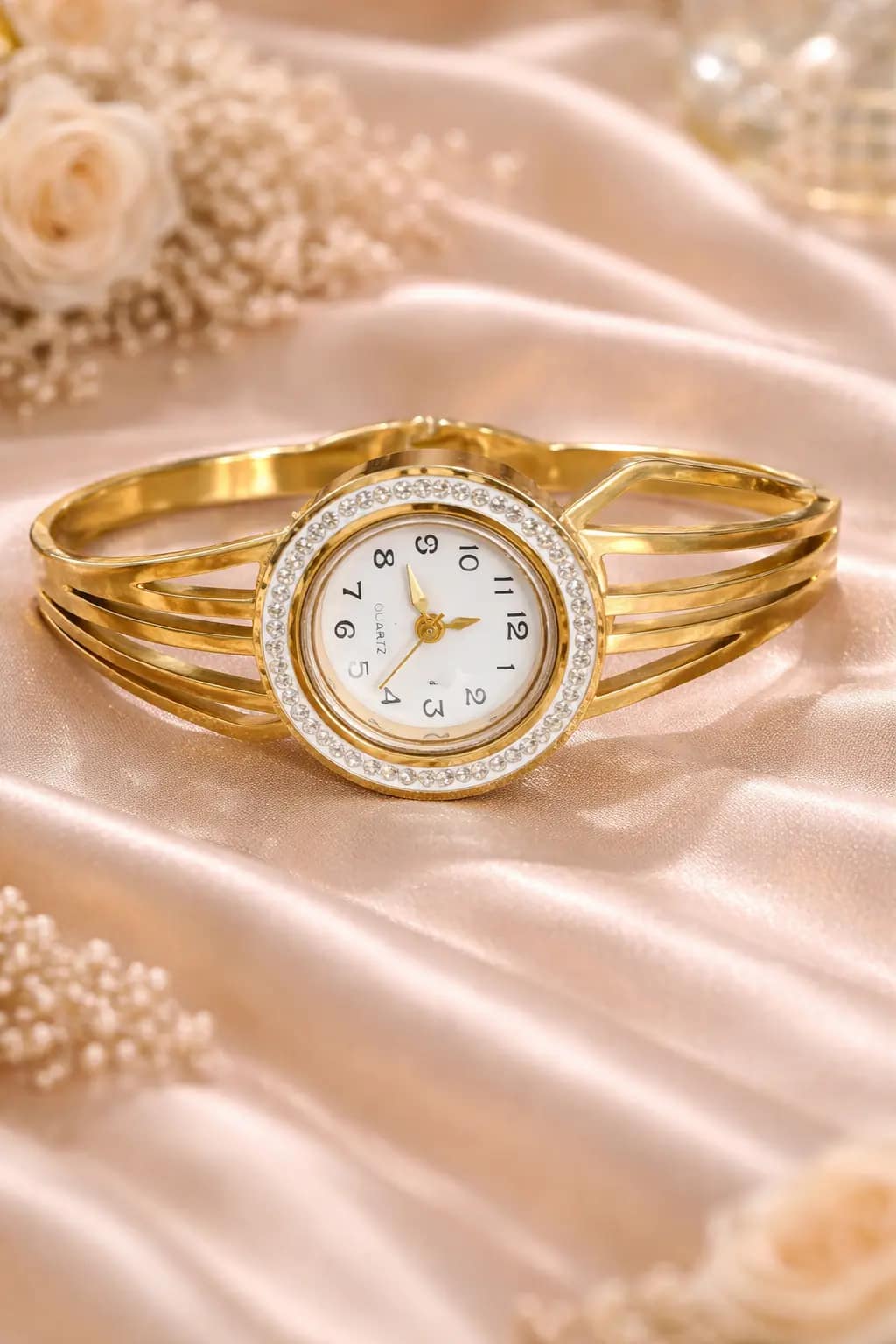 Elegant Crystal Dial Gold Bracelet Watch for Women - Image 3