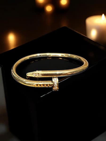 Nail Diamond Studded Bracelet