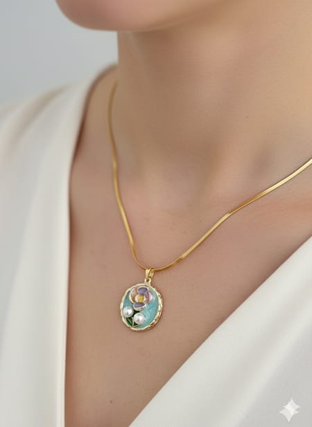 Floral Pearl Pendant Necklace