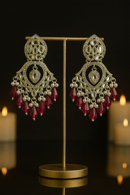 Gulnaar Kundan Chandbali