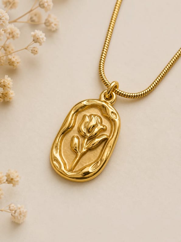 Floral Pendant Necklace