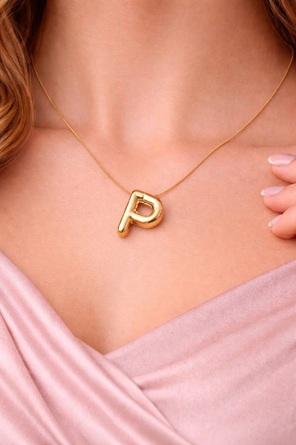 P initial pendant necklace